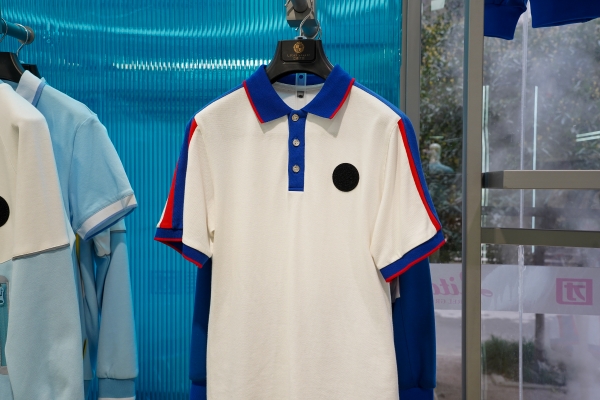 草莓视频APP色版下载夏季校服定製